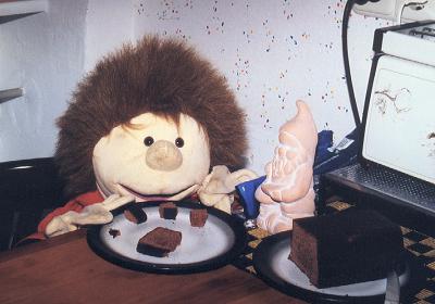 Freddy isst Schokoladekuchen